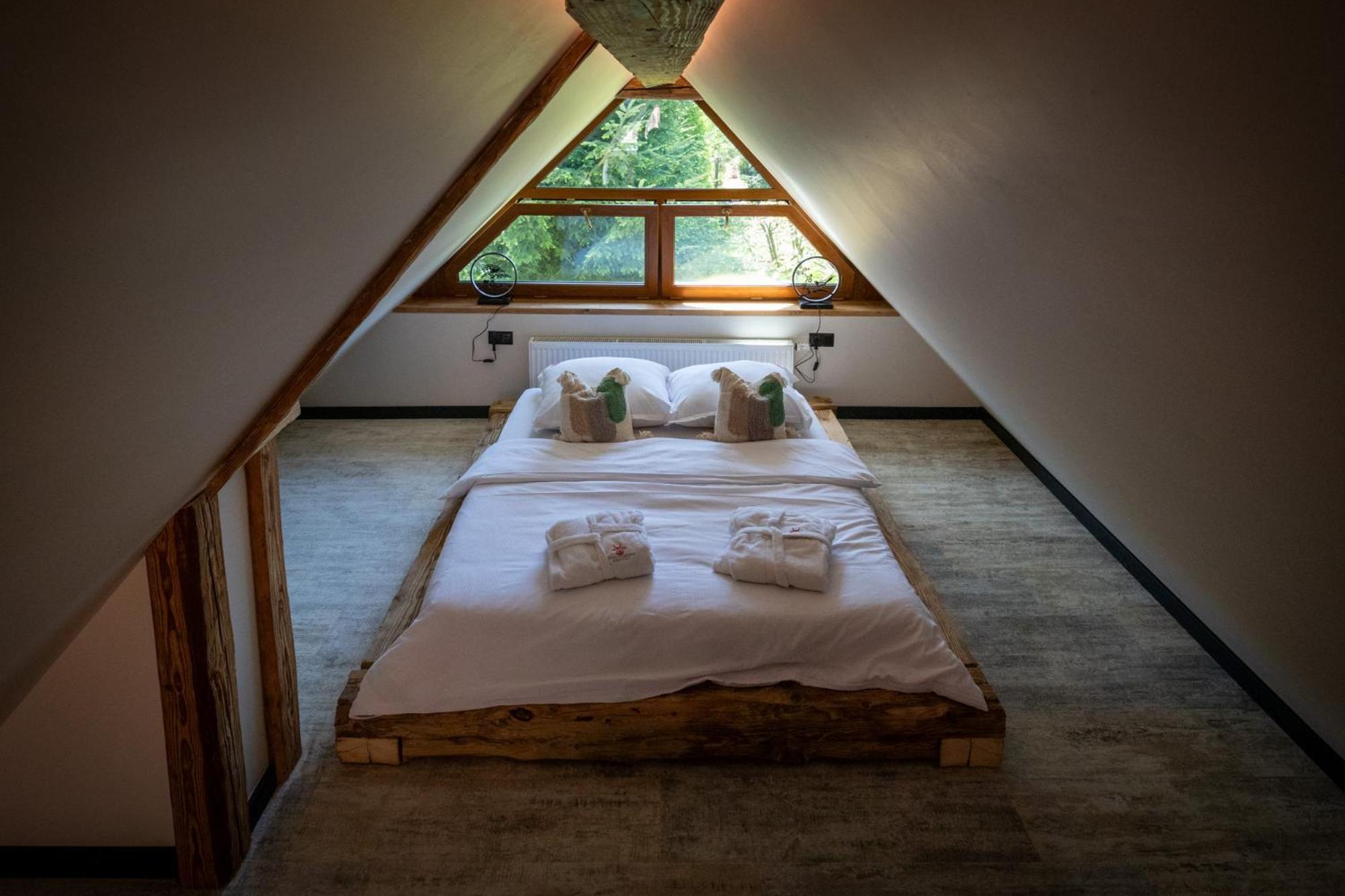 Uroczysko Villa Lesko Ngoại thất bức ảnh